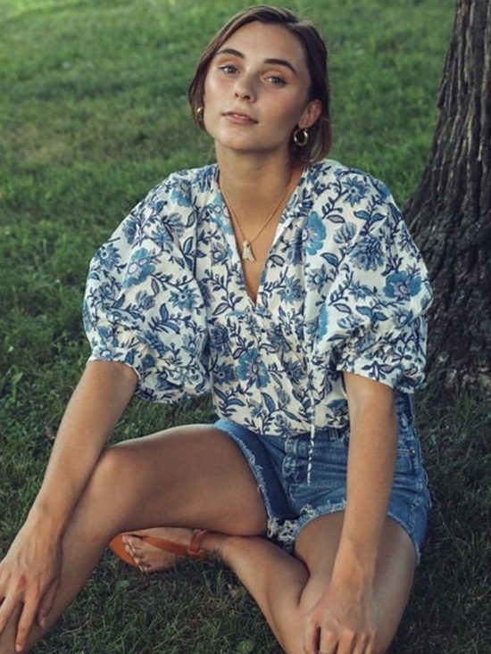 Mille Tops - Mille Resort Thalia Top in Blue Floral Medium